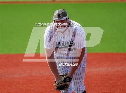 Thumbnail 1 in Guyer vs. Weslaco (UIL 6A Softball Semifinal) photogallery.