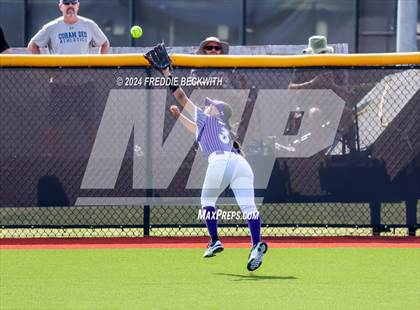 Thumbnail 3 in Guyer vs. Weslaco (UIL 6A Softball Semifinal) photogallery.