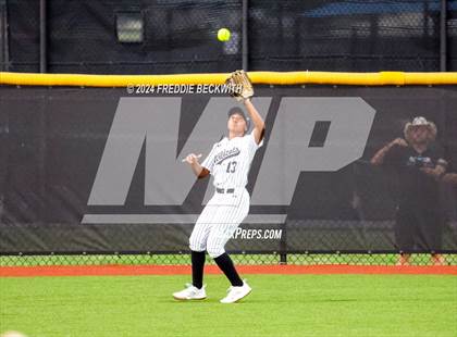 Thumbnail 3 in Guyer vs. Weslaco (UIL 6A Softball Semifinal) photogallery.