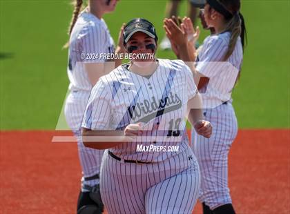 Thumbnail 2 in Guyer vs. Weslaco (UIL 6A Softball Semifinal) photogallery.