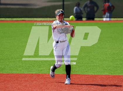 Thumbnail 2 in Guyer vs. Weslaco (UIL 6A Softball Semifinal) photogallery.
