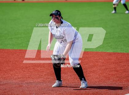 Thumbnail 1 in Guyer vs. Weslaco (UIL 6A Softball Semifinal) photogallery.