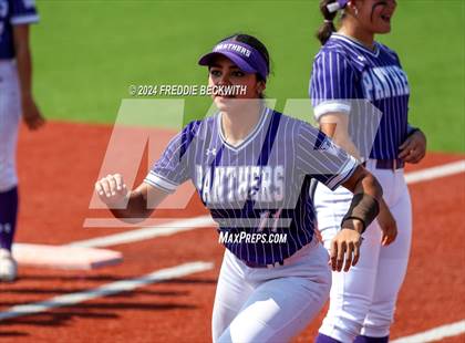 Thumbnail 1 in Guyer vs. Weslaco (UIL 6A Softball Semifinal) photogallery.