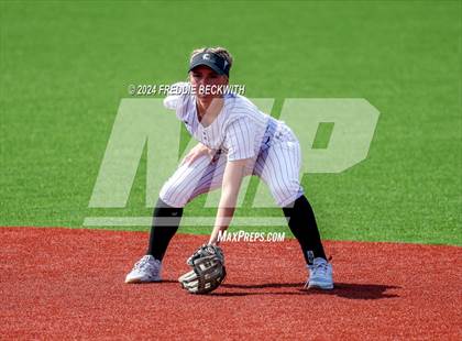 Thumbnail 3 in Guyer vs. Weslaco (UIL 6A Softball Semifinal) photogallery.