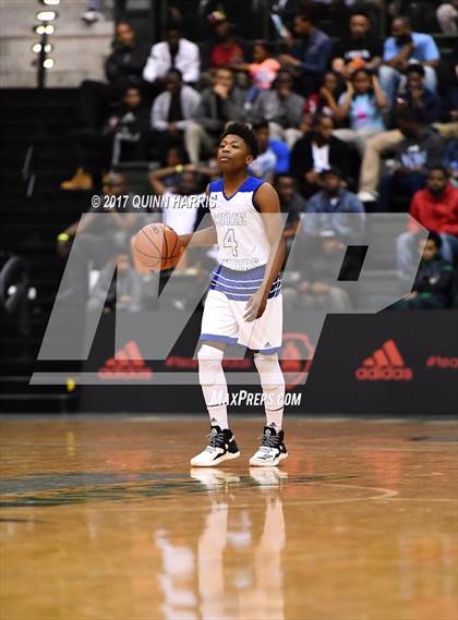 Thumbnail 1 in Morgan Park vs. Curie (CPHSAA Semifinal) photogallery.