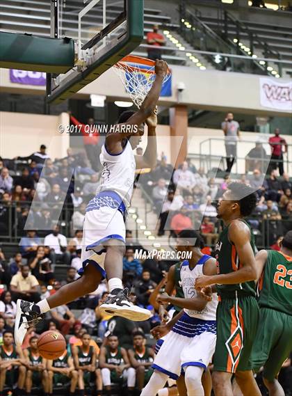 Thumbnail 1 in Morgan Park vs. Curie (CPHSAA Semifinal) photogallery.