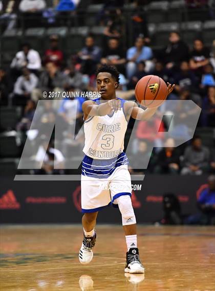 Thumbnail 2 in Morgan Park vs. Curie (CPHSAA Semifinal) photogallery.