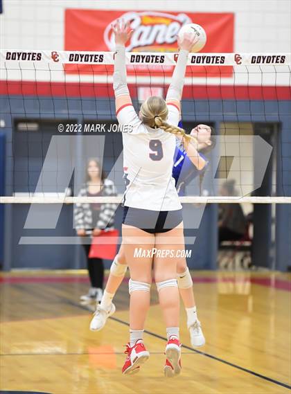 Thumbnail 3 in Centennial vs. Westview - AIA 5A Play-In photogallery.