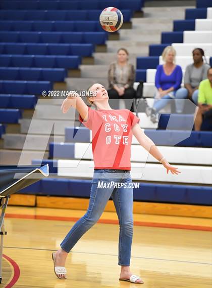 Thumbnail 2 in Centennial vs. Westview - AIA 5A Play-In photogallery.