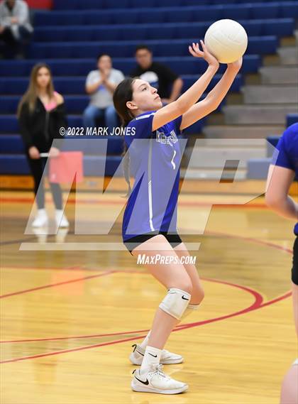 Thumbnail 3 in Centennial vs. Westview - AIA 5A Play-In photogallery.