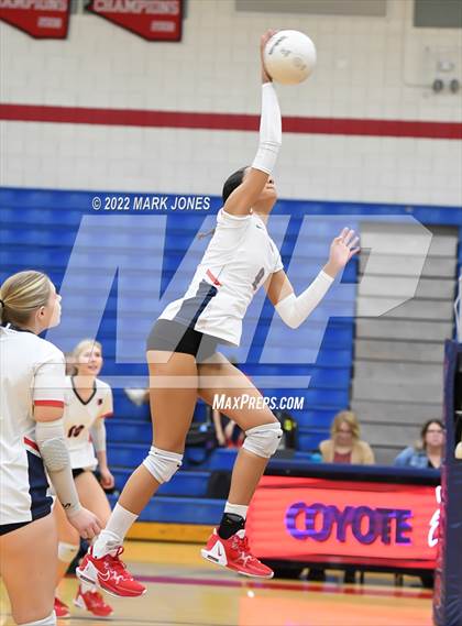 Thumbnail 2 in Centennial vs. Westview - AIA 5A Play-In photogallery.
