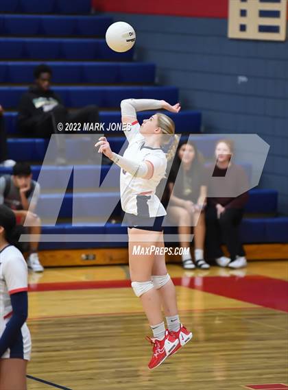 Thumbnail 2 in Centennial vs. Westview - AIA 5A Play-In photogallery.
