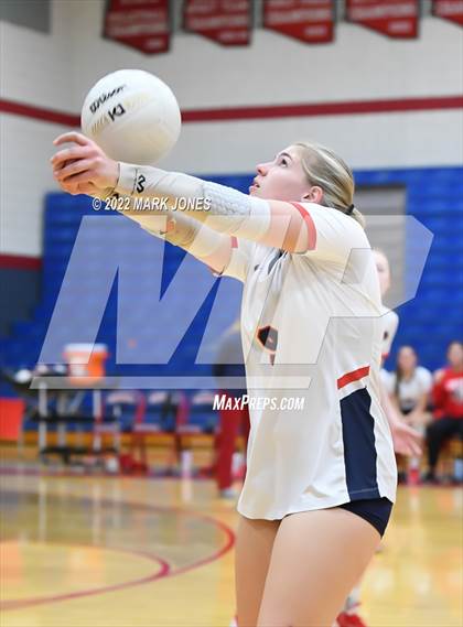 Thumbnail 3 in Centennial vs. Westview - AIA 5A Play-In photogallery.