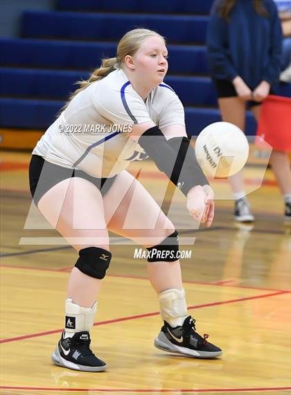 Thumbnail 3 in Centennial vs. Westview - AIA 5A Play-In photogallery.