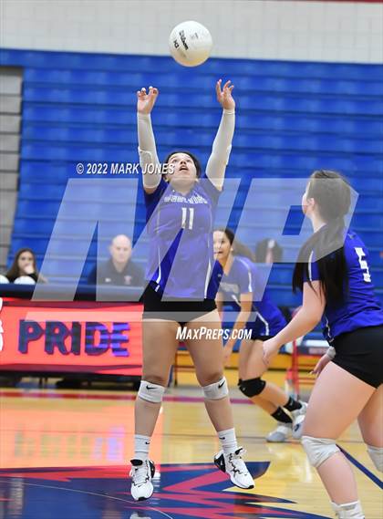 Thumbnail 3 in Centennial vs. Westview - AIA 5A Play-In photogallery.
