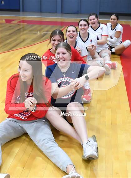 Thumbnail 3 in Centennial vs. Westview - AIA 5A Play-In photogallery.