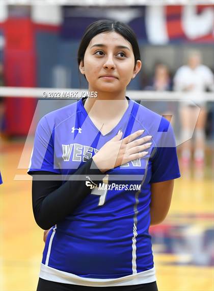 Thumbnail 3 in Centennial vs. Westview - AIA 5A Play-In photogallery.