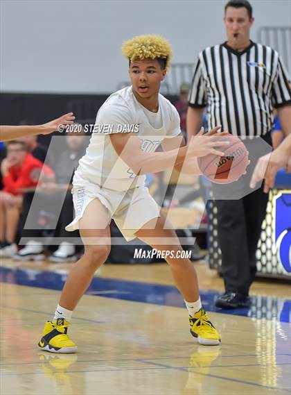 Thumbnail 2 in Dysart @ Mesquite (AIA 4A Round 1 Playoff) photogallery.