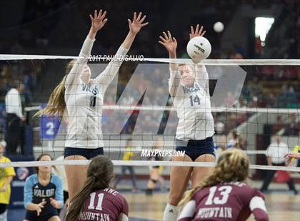 Thumbnail 1 in Valor Christian vs. Cheyenne Mountain (CHSAA 4A Pool Play) photogallery.