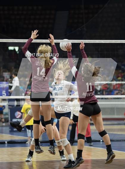 Thumbnail 2 in Valor Christian vs. Cheyenne Mountain (CHSAA 4A Pool Play) photogallery.