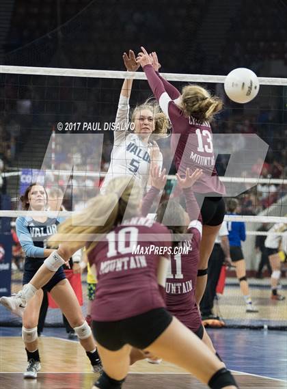 Thumbnail 1 in Valor Christian vs. Cheyenne Mountain (CHSAA 4A Pool Play) photogallery.