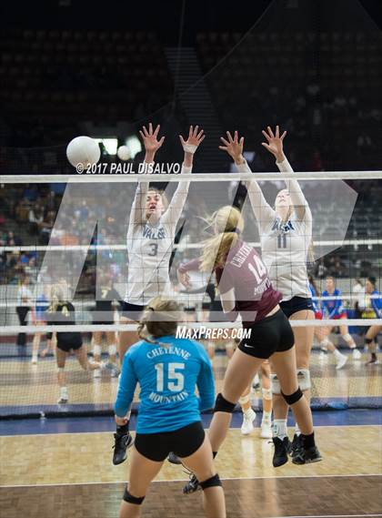 Thumbnail 2 in Valor Christian vs. Cheyenne Mountain (CHSAA 4A Pool Play) photogallery.