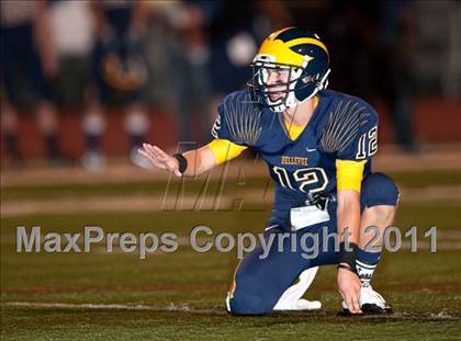 Thumbnail 3 in Bellevue vs. Oaks Christian (Mission Viejo Football Classic) photogallery.