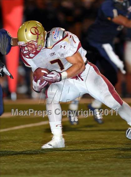 Thumbnail 2 in Bellevue vs. Oaks Christian (Mission Viejo Football Classic) photogallery.