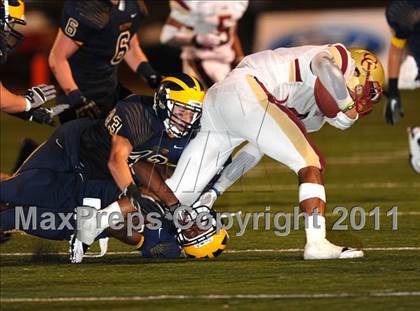 Thumbnail 1 in Bellevue vs. Oaks Christian (Mission Viejo Football Classic) photogallery.