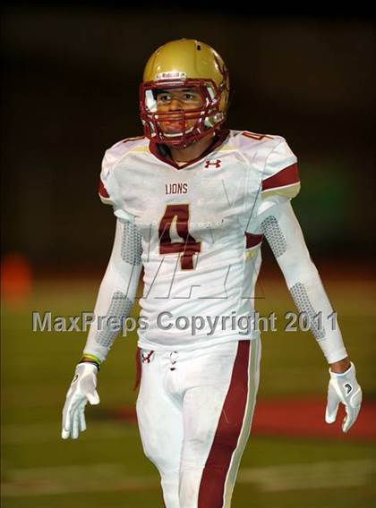 Thumbnail 2 in Bellevue vs. Oaks Christian (Mission Viejo Football Classic) photogallery.