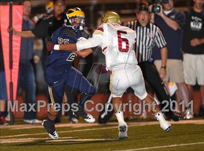 Thumbnail 2 in Bellevue vs. Oaks Christian (Mission Viejo Football Classic) photogallery.