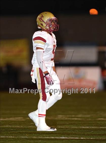 Thumbnail 2 in Bellevue vs. Oaks Christian (Mission Viejo Football Classic) photogallery.