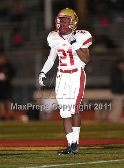 Thumbnail 2 in Bellevue vs. Oaks Christian (Mission Viejo Football Classic) photogallery.