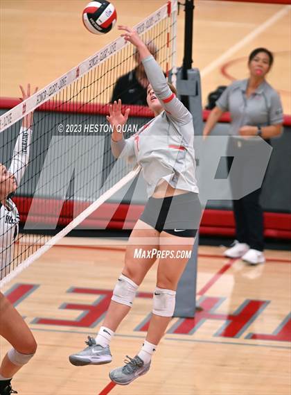 Thumbnail 3 in Sierra Canyon @ Mater Dei (CIF-SS D1 Semi-Final) photogallery.