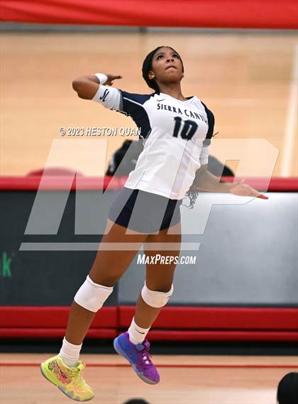 Thumbnail 3 in Sierra Canyon @ Mater Dei (CIF-SS D1 Semi-Final) photogallery.