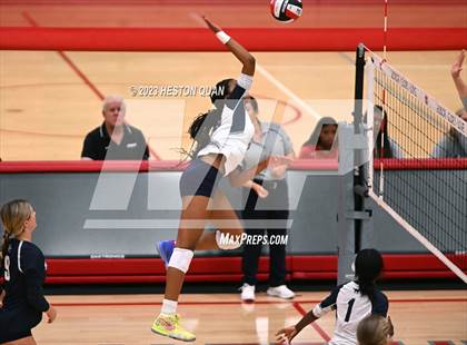 Thumbnail 2 in Sierra Canyon @ Mater Dei (CIF-SS D1 Semi-Final) photogallery.