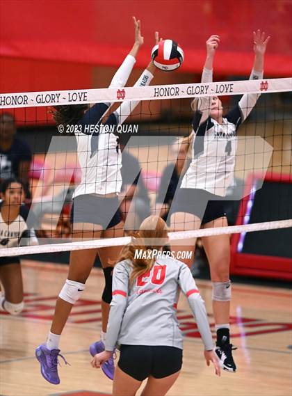 Thumbnail 1 in Sierra Canyon @ Mater Dei (CIF-SS D1 Semi-Final) photogallery.