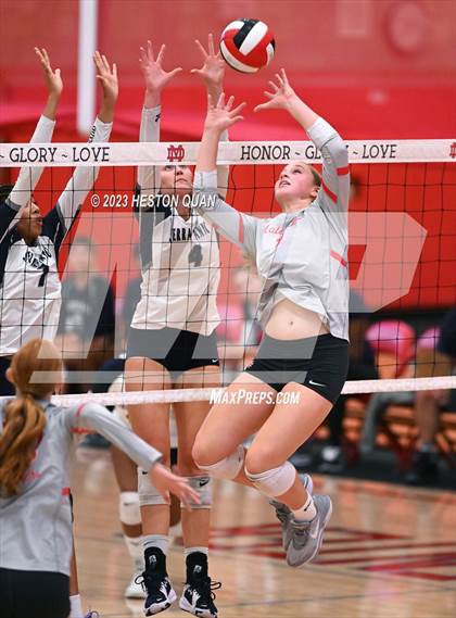 Thumbnail 1 in Sierra Canyon @ Mater Dei (CIF-SS D1 Semi-Final) photogallery.