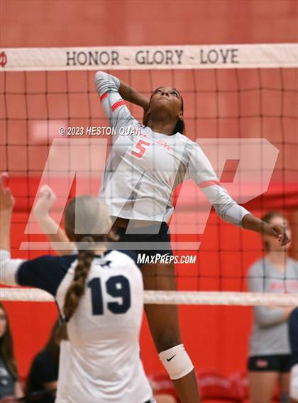 Thumbnail 1 in Sierra Canyon @ Mater Dei (CIF-SS D1 Semi-Final) photogallery.