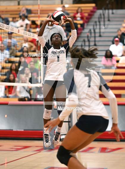Thumbnail 2 in Sierra Canyon @ Mater Dei (CIF-SS D1 Semi-Final) photogallery.