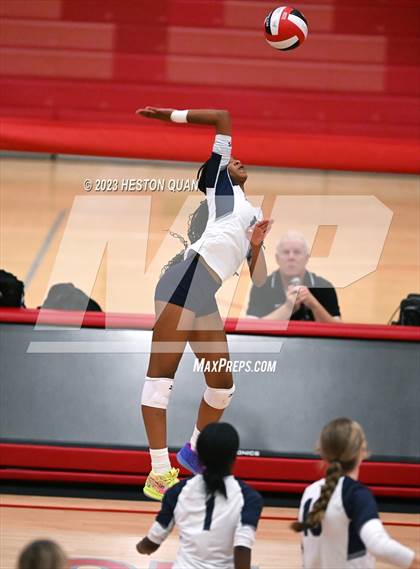 Thumbnail 2 in Sierra Canyon @ Mater Dei (CIF-SS D1 Semi-Final) photogallery.