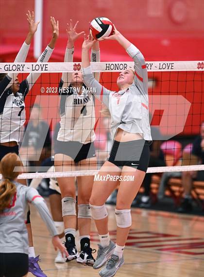 Thumbnail 2 in Sierra Canyon @ Mater Dei (CIF-SS D1 Semi-Final) photogallery.