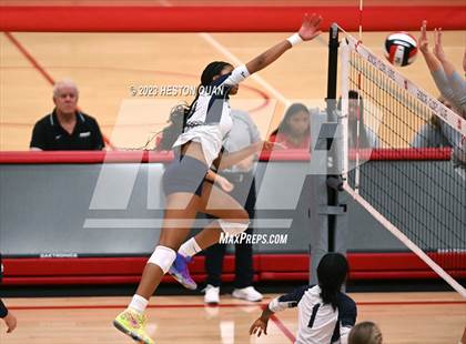 Thumbnail 3 in Sierra Canyon @ Mater Dei (CIF-SS D1 Semi-Final) photogallery.