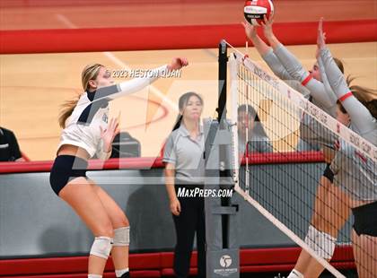 Thumbnail 2 in Sierra Canyon @ Mater Dei (CIF-SS D1 Semi-Final) photogallery.
