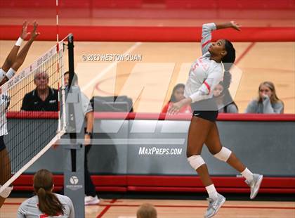 Thumbnail 2 in Sierra Canyon @ Mater Dei (CIF-SS D1 Semi-Final) photogallery.