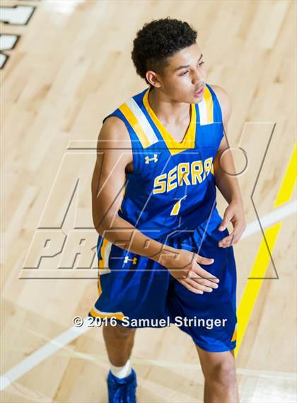 Thumbnail 1 in Saint Francis vs. Serra photogallery.