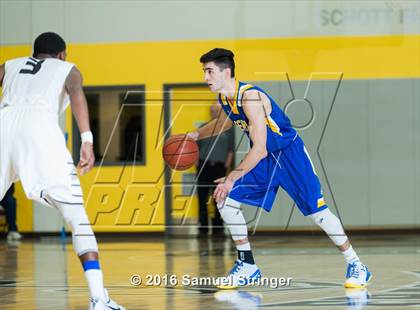 Thumbnail 3 in Saint Francis vs. Serra photogallery.