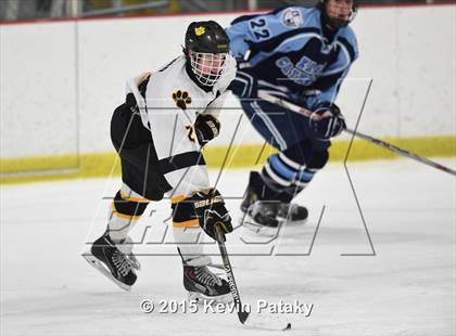 Thumbnail 3 in East Catholic @ Daniel Hand photogallery.