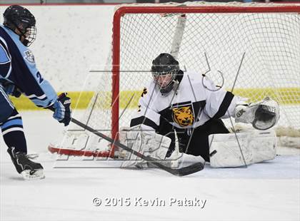 Thumbnail 2 in East Catholic @ Daniel Hand photogallery.