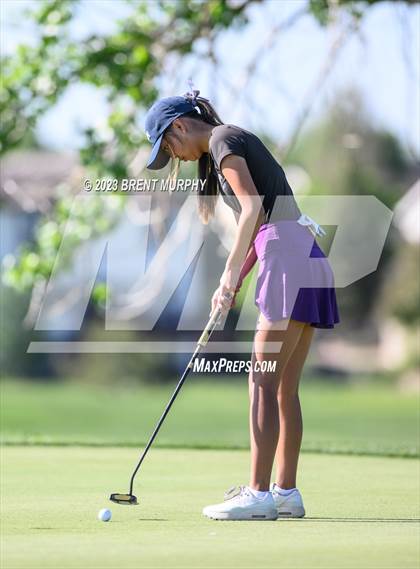 Thumbnail 2 in CHSAA 4A State Championship - Day 1 photogallery.